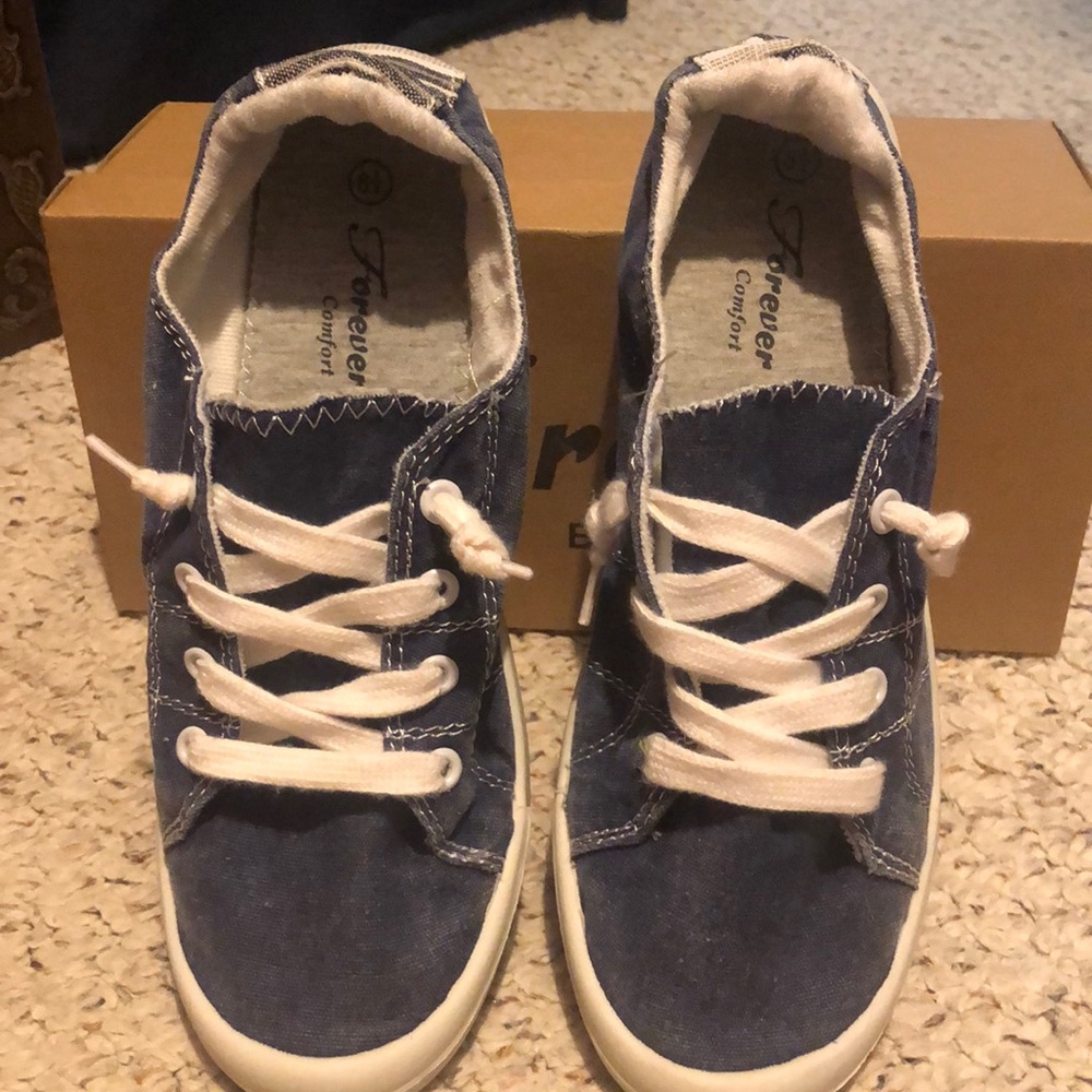 Tennis shoes by Forever Link